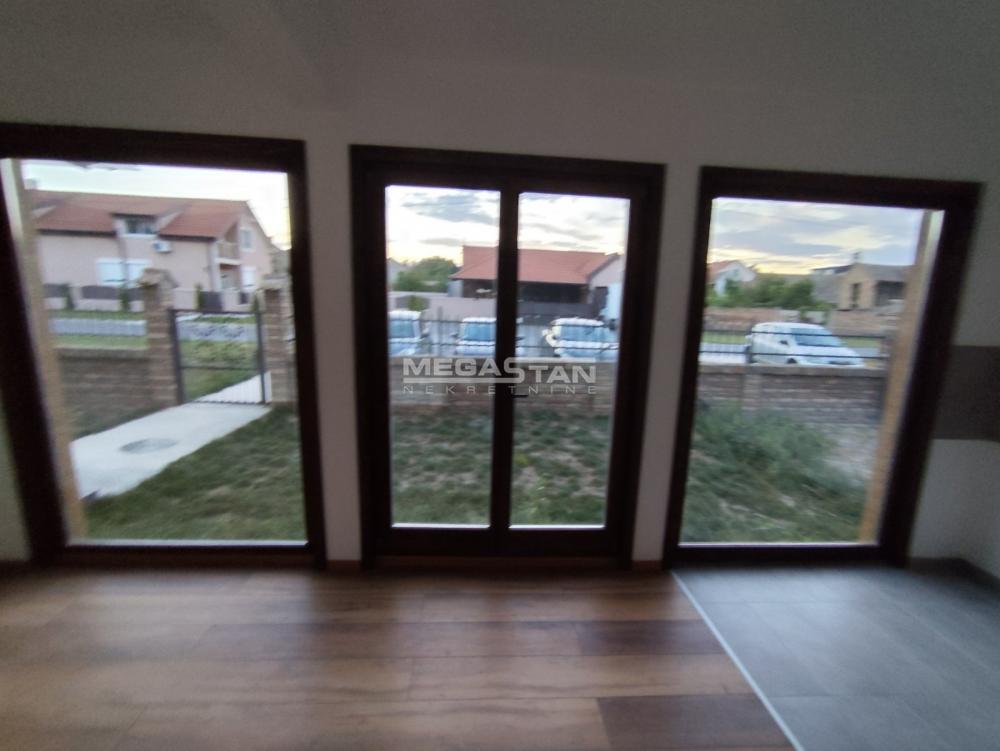 108098436-2-20260309121041 Četvorosoban stan na prodaju, Borča, Beograd, 86m², Prizemlje, 180.000 €