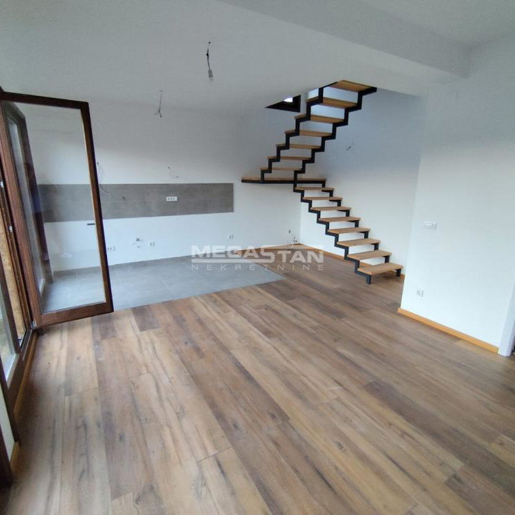 Četvorosoban stan na prodaju, Borča, Beograd, 86m², Prizemlje, 180.000 €