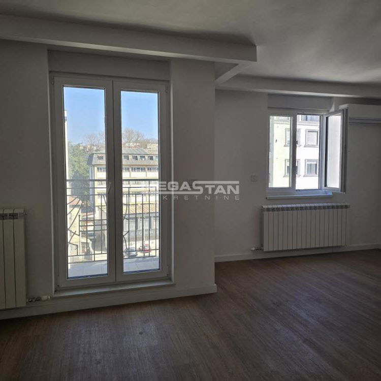 Četvoroiposoban stan na prodaju, Šumice, Beograd, 162m², 518.400 €
