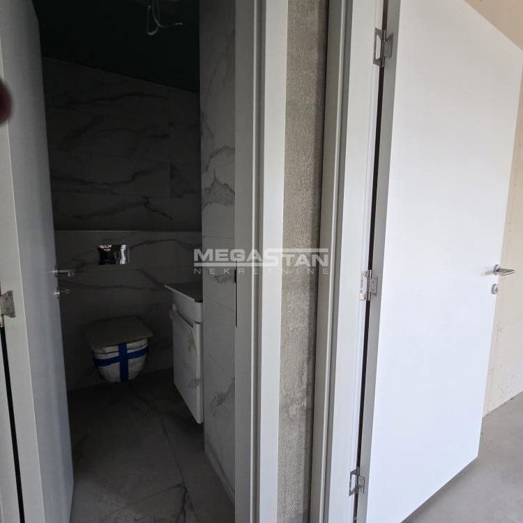 Lokal za izdavanje, Šumice, Beograd, 245m², 3.500 €/mes