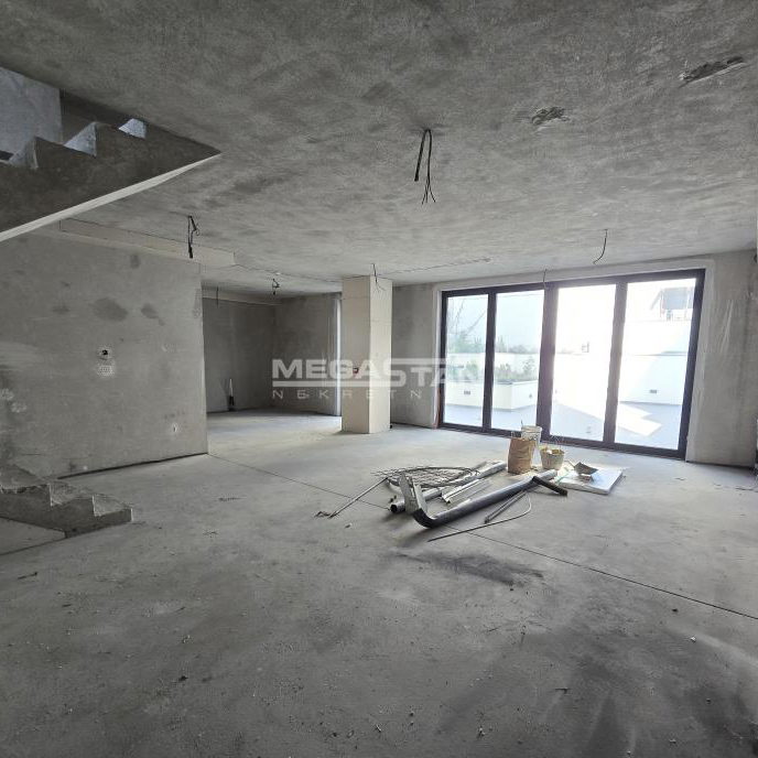 Lokal za izdavanje, Šumice, Beograd, 245m², 3.500 €/mes