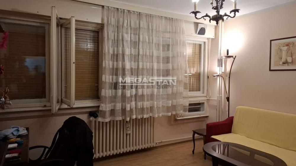 Troiposoban stan na prodaju, Blok 70, Beograd, 95m², 305.000 €