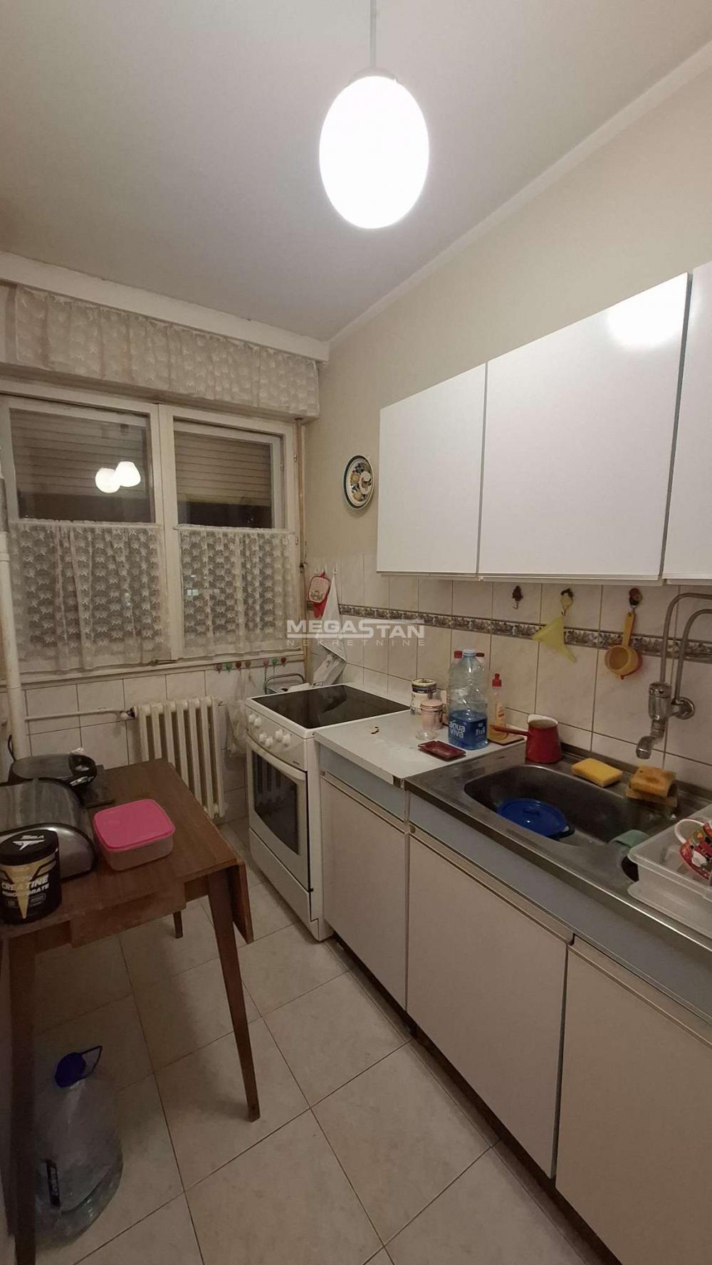 Troiposoban stan na prodaju, Blok 70, Beograd, 95m², 305.000 €