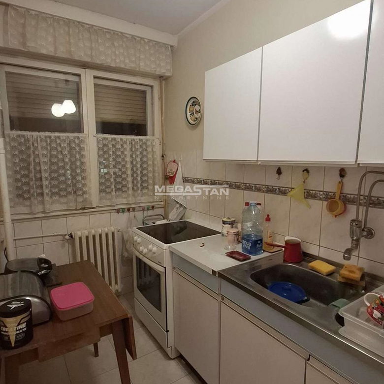 Troiposoban stan na prodaju, Blok 70, Beograd, 95m², 305.000 €