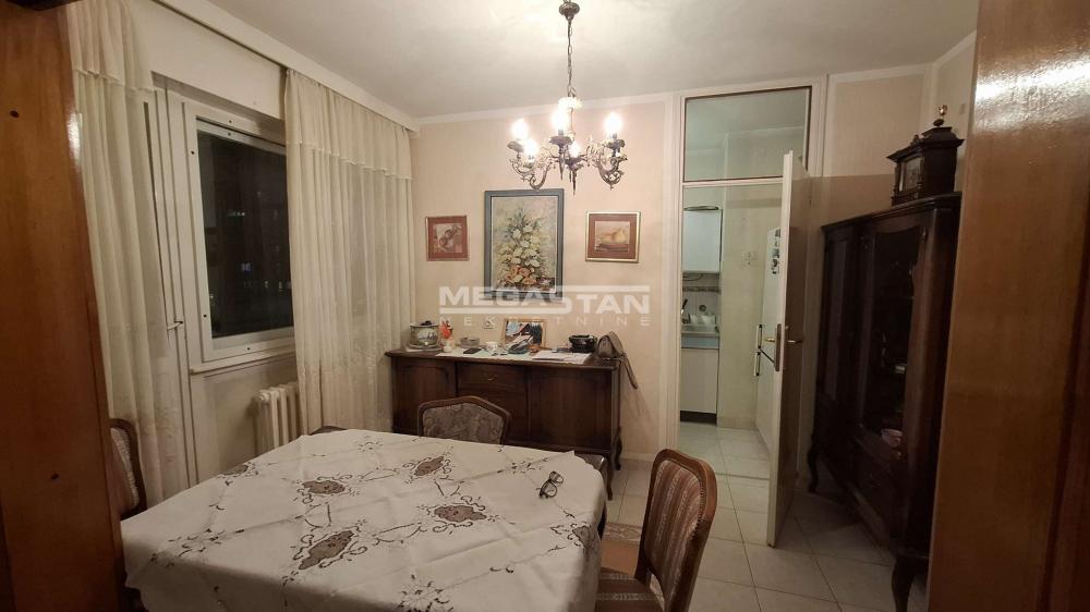 Troiposoban stan na prodaju, Blok 70, Beograd, 95m², 305.000 €