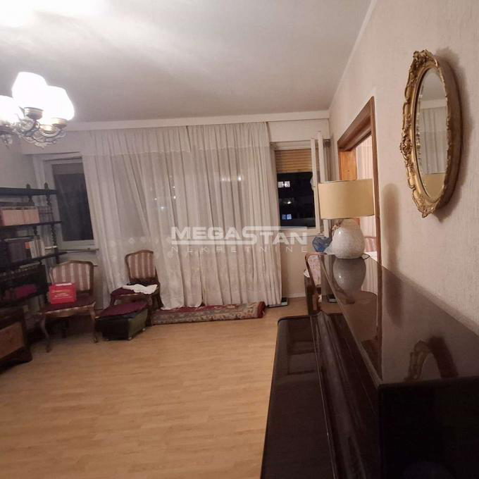 Troiposoban stan na prodaju, Blok 70, Beograd, 95m², 305.000 €