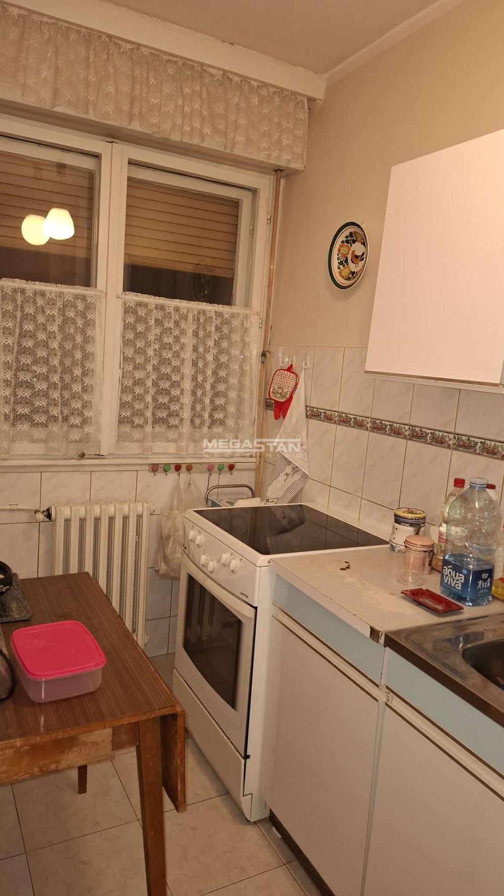 Troiposoban stan na prodaju, Blok 70, Beograd, 95m², 305.000 €
