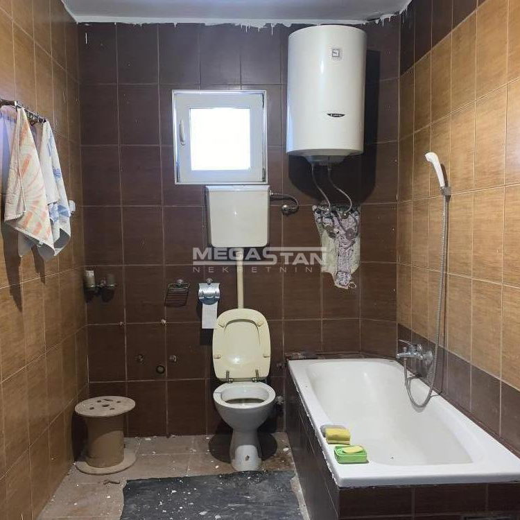 Kuća na prodaju, Krnjača, Beograd, 100m², 130.000 €
