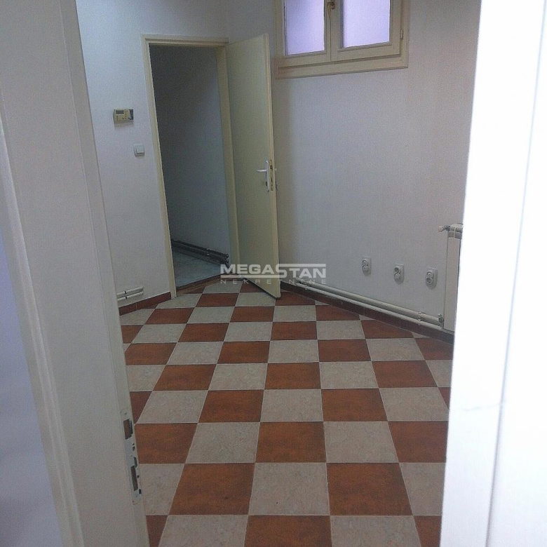 Lokal za izdavanje, Centar, Beograd, 131m², 800 €/mes