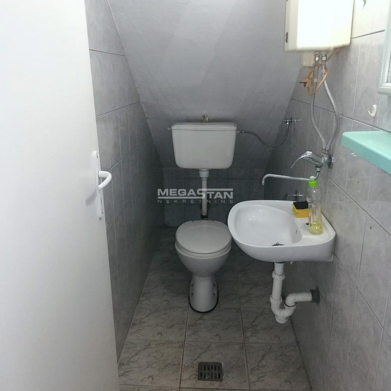 Lokal za izdavanje, Centar, Beograd, 131m², 800 €/mes