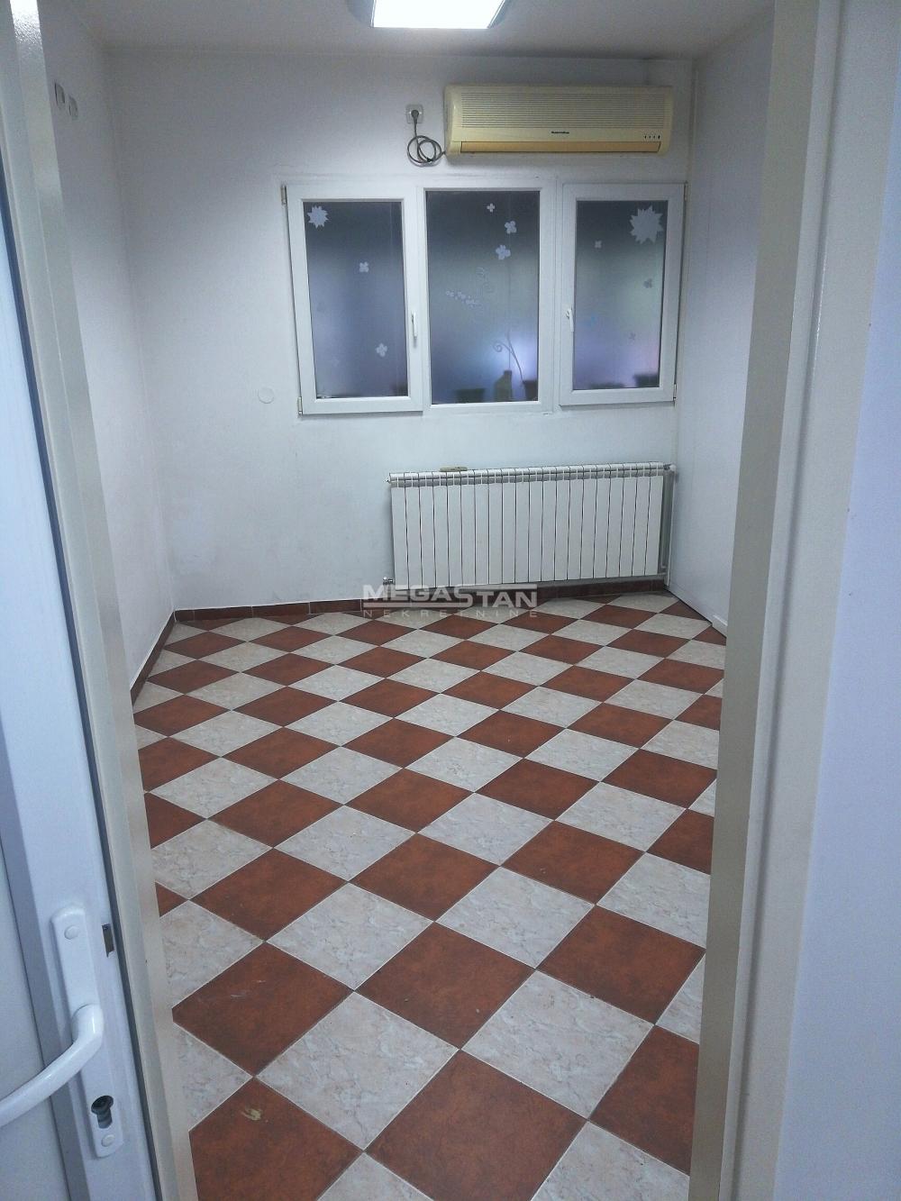Lokal za izdavanje, Centar, Beograd, 131m², 800 €/mes