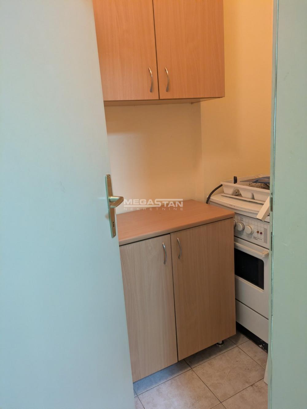 Lokal za izdavanje, Dorćol, Beograd, 84m², Suteren, 700 €/mes