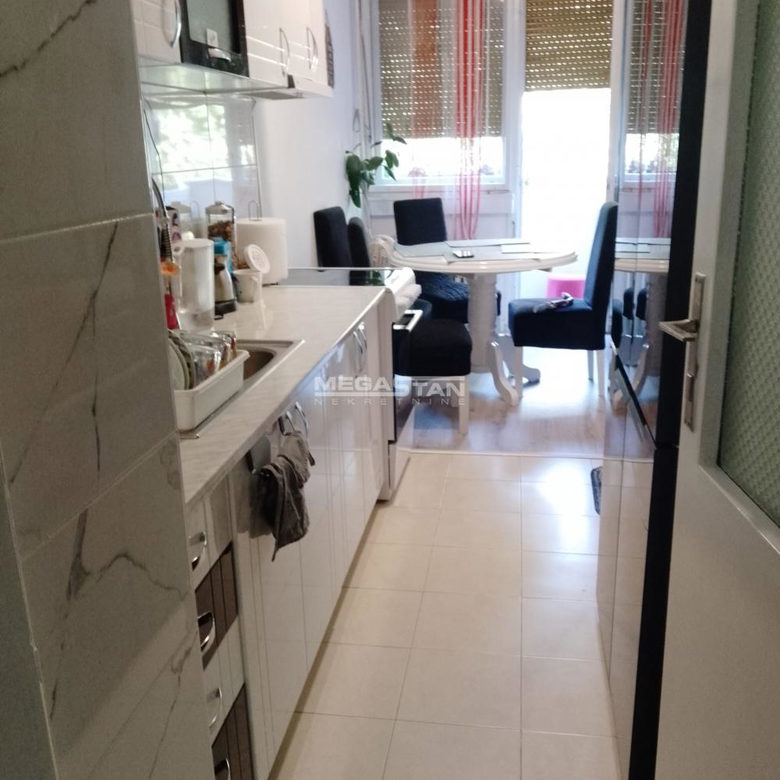 Trosoban stan na prodaju, Miljakovac, Beograd, 55m², 173.000 €