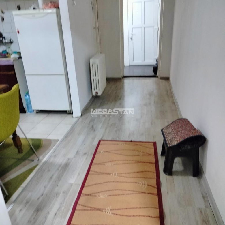 Trosoban stan na prodaju, Kanarevo Brdo, Beograd, 53m², 120.000 €