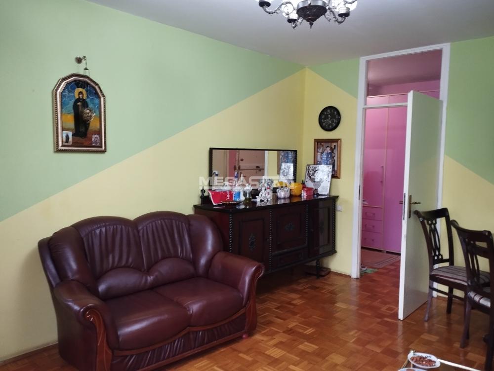 Dvosoban stan na prodaju, Bežanijska Kosa 3, Beograd, 74m², 187.000 €