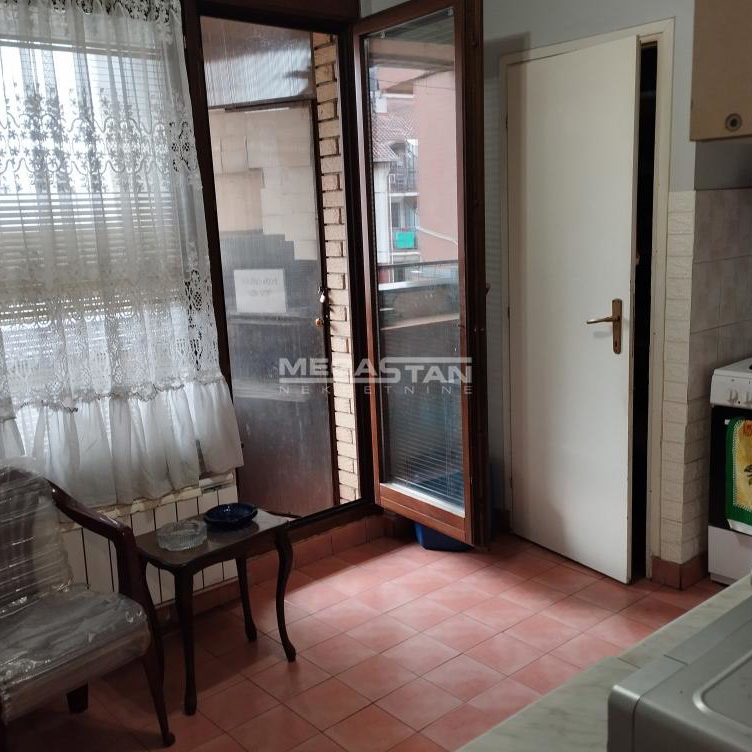 Dvosoban stan na prodaju, Bežanijska Kosa 3, Beograd, 74m², 187.000 €