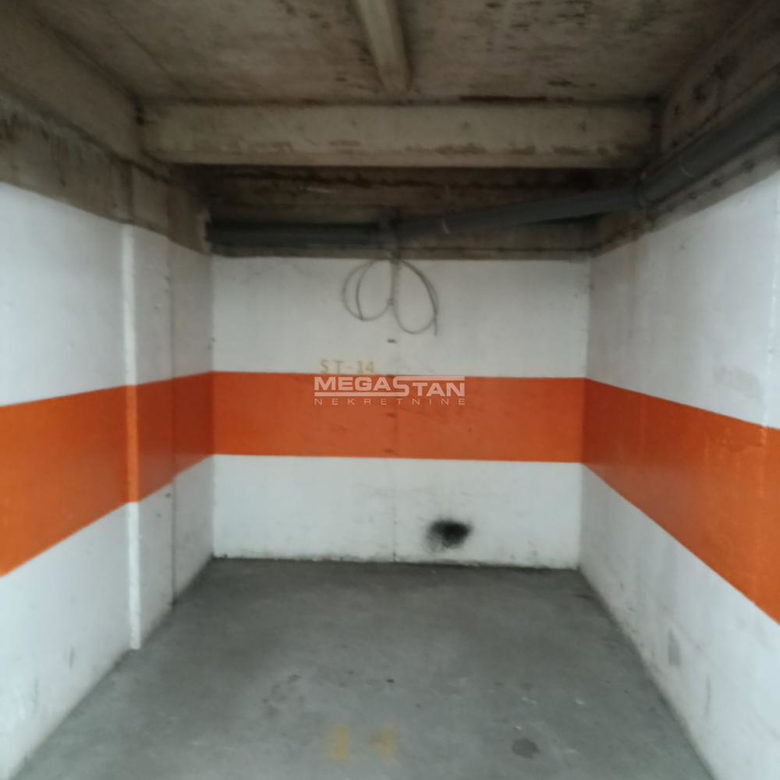 Garaža za izdavanje, Lekino Brdo, Beograd, 11m², 130 €/mes