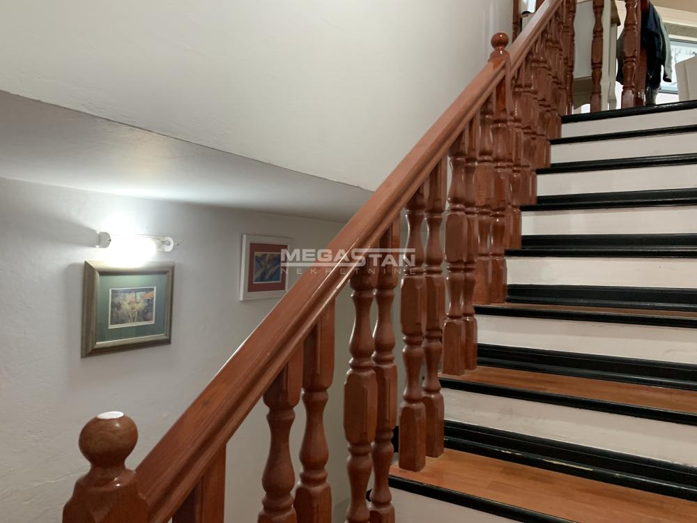 108099500-12-20260602155505 Kuća na prodaju, Višnjička Banja, Beograd, 414m², 595.000 €