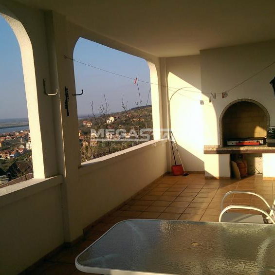 Kuća na prodaju, Višnjička Banja, Beograd, 414m², 595.000 €