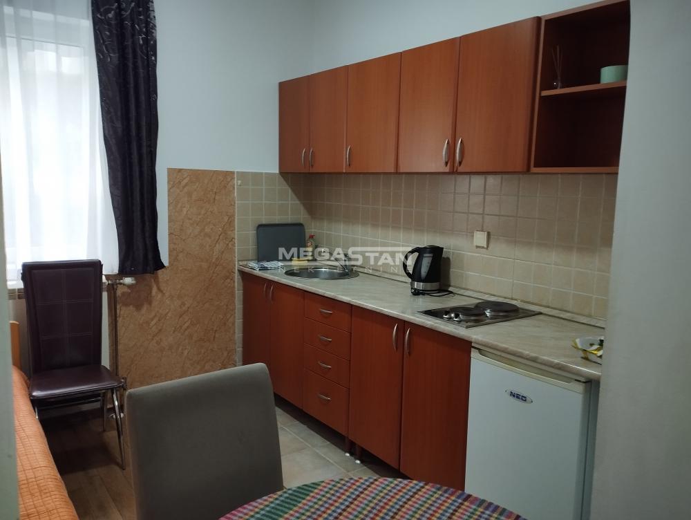 Kuća Prodaja Loznica  304 m2