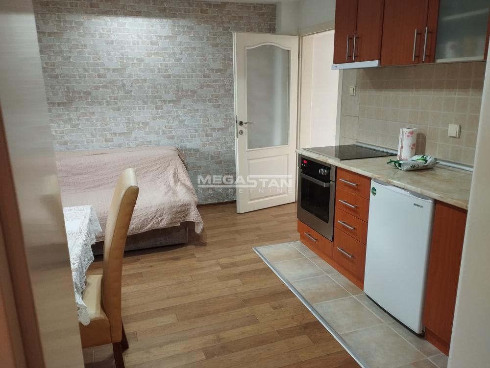 Kuća Prodaja Loznica  304 m2