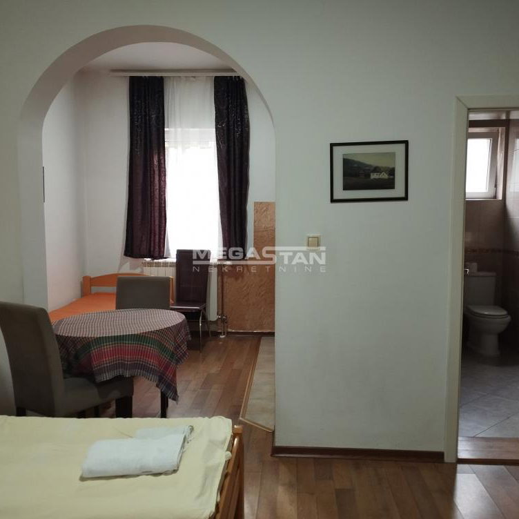 Kuća Prodaja Loznica  304 m2