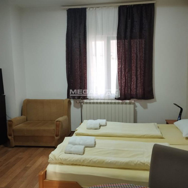 Kuća Prodaja Loznica  304 m2