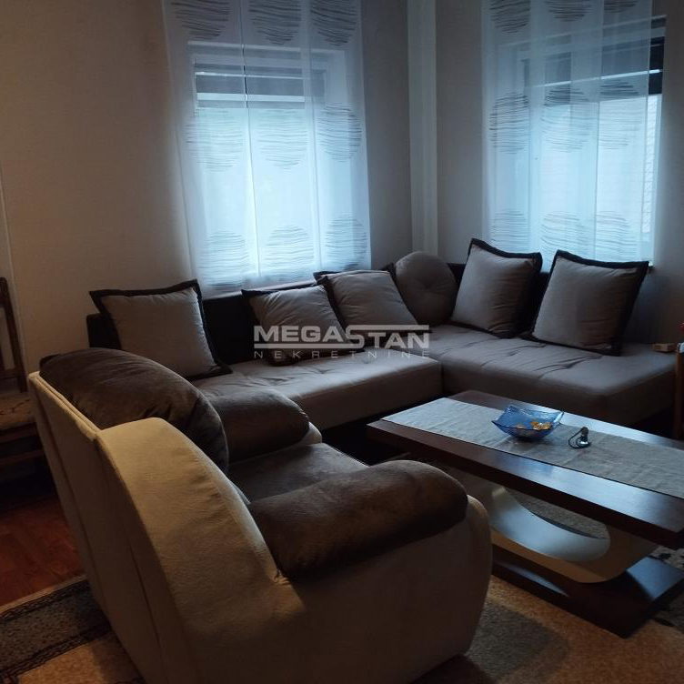 Kuća Prodaja Loznica  98 m2