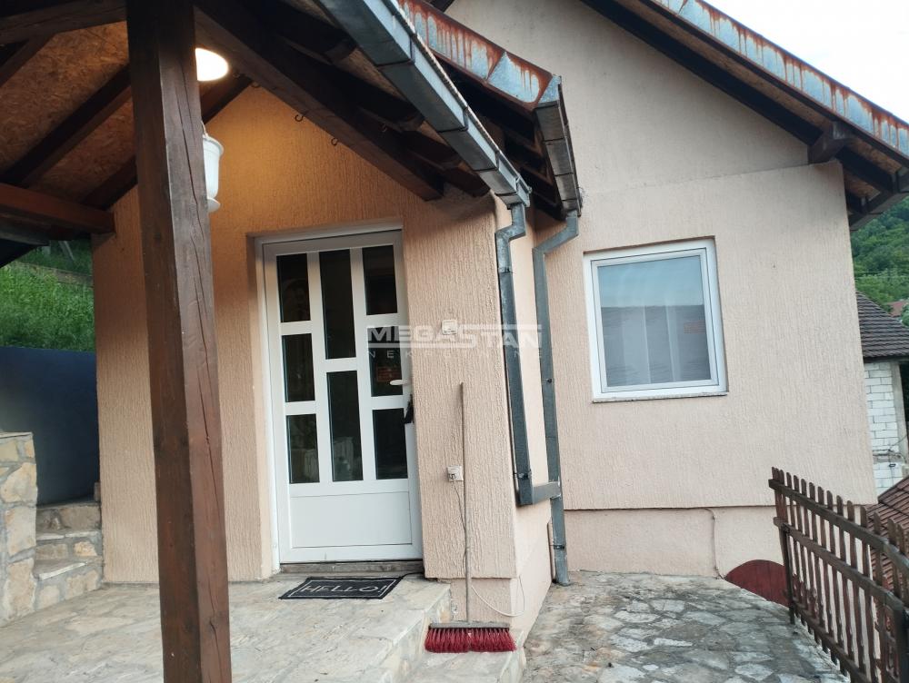 Kuća Prodaja Loznica  98 m2