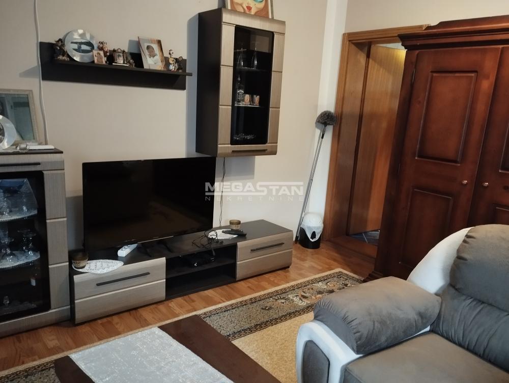 Kuća Prodaja Loznica  98 m2
