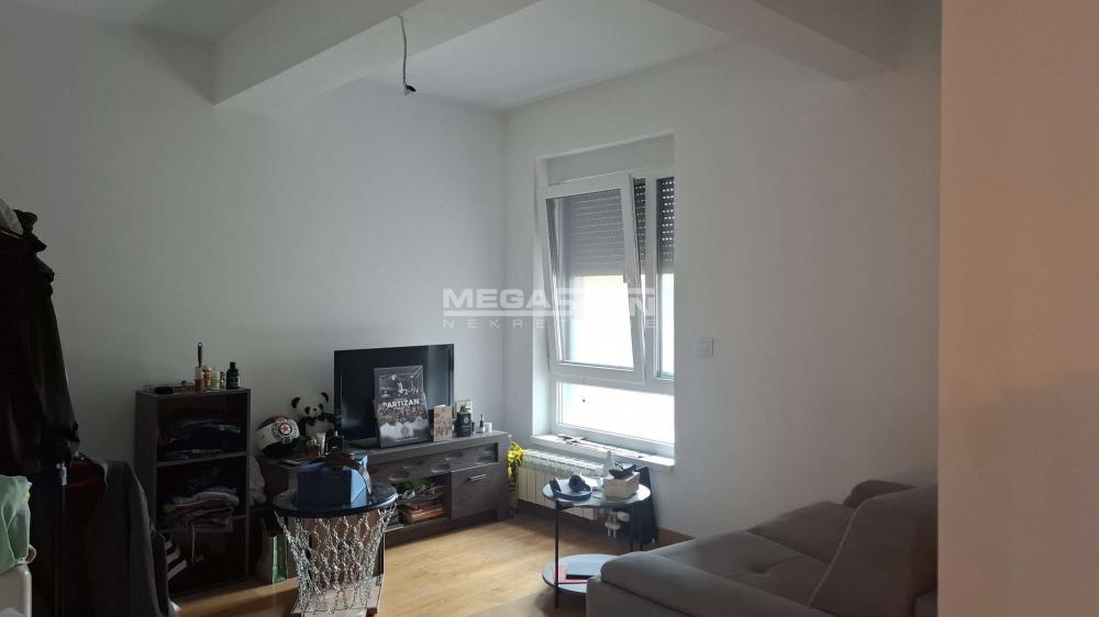 Troiposoban stan na prodaju, Tošin Bunar, Beograd, 97m², 395.000 €