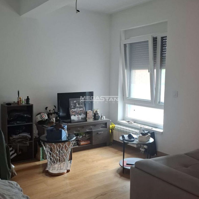 Troiposoban stan na prodaju, Tošin Bunar, Beograd, 97m², 395.000 €