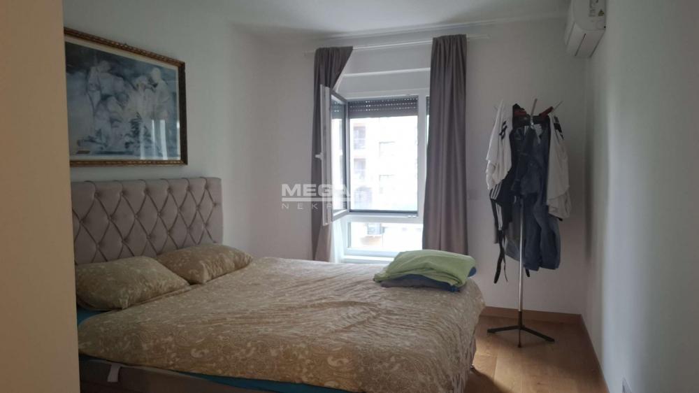 Troiposoban stan na prodaju, Tošin Bunar, Beograd, 97m², 395.000 €