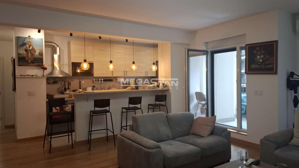 Troiposoban stan na prodaju, Tošin Bunar, Beograd, 97m², 395.000 €