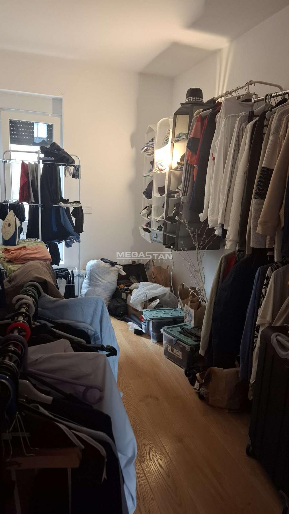 Troiposoban stan na prodaju, Tošin Bunar, Beograd, 97m², 395.000 €