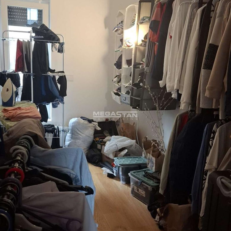Troiposoban stan na prodaju, Tošin Bunar, Beograd, 97m², 395.000 €