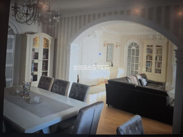 Kuća za izdavanje, Banovo Brdo, Beograd, 364m², 5.000 €/mes
