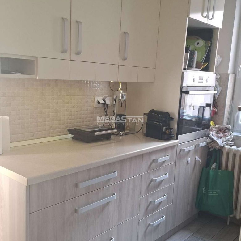 Stan Prodaja Beograd Bežanijska Kosa 2 71 m2