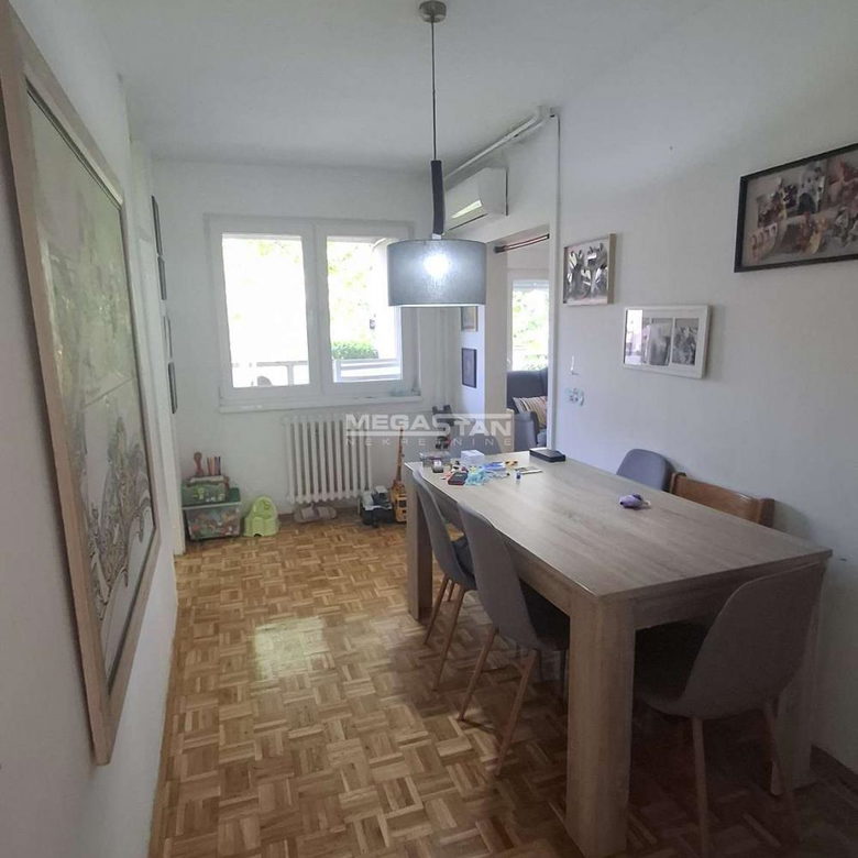 Dvoiposoban stan na prodaju, Bežanijska Kosa 2, Beograd, 71m², 219.000 €