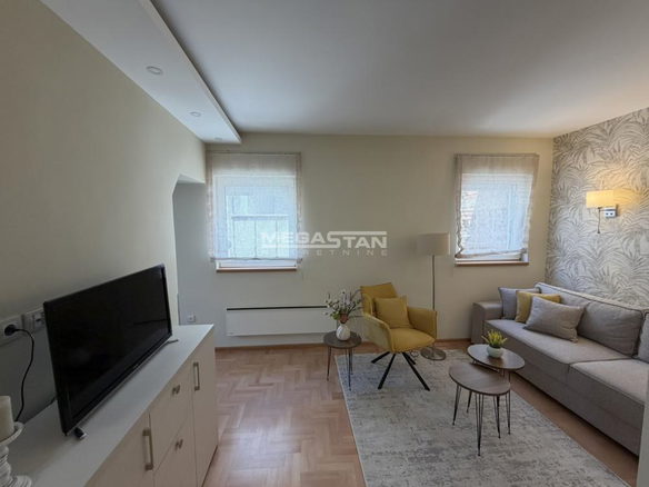 Stan Izdavanje Beograd Hram Svetog Save 54 m2