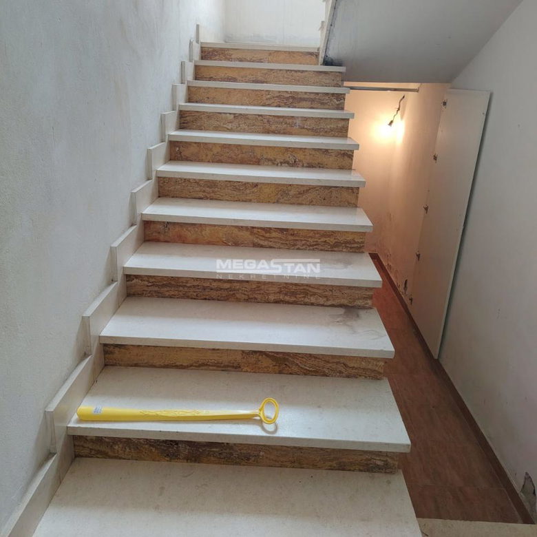 Kuća na prodaju, Granice, Beograd, 111m², 215.000 €