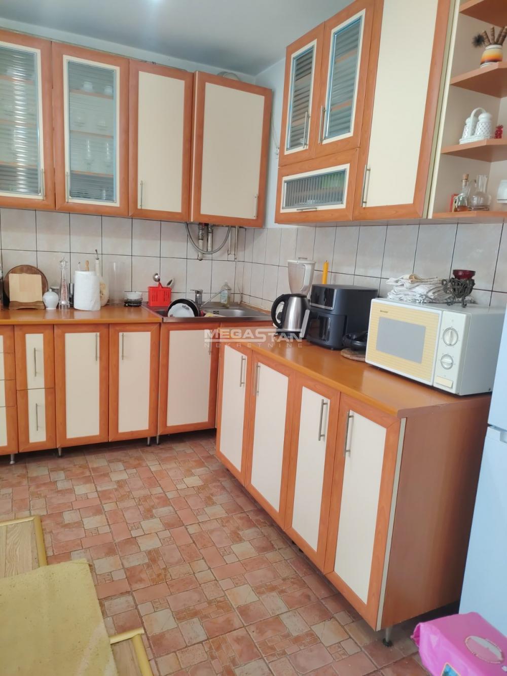 Kuća na prodaju, Granice, Beograd, 111m², 215.000 €