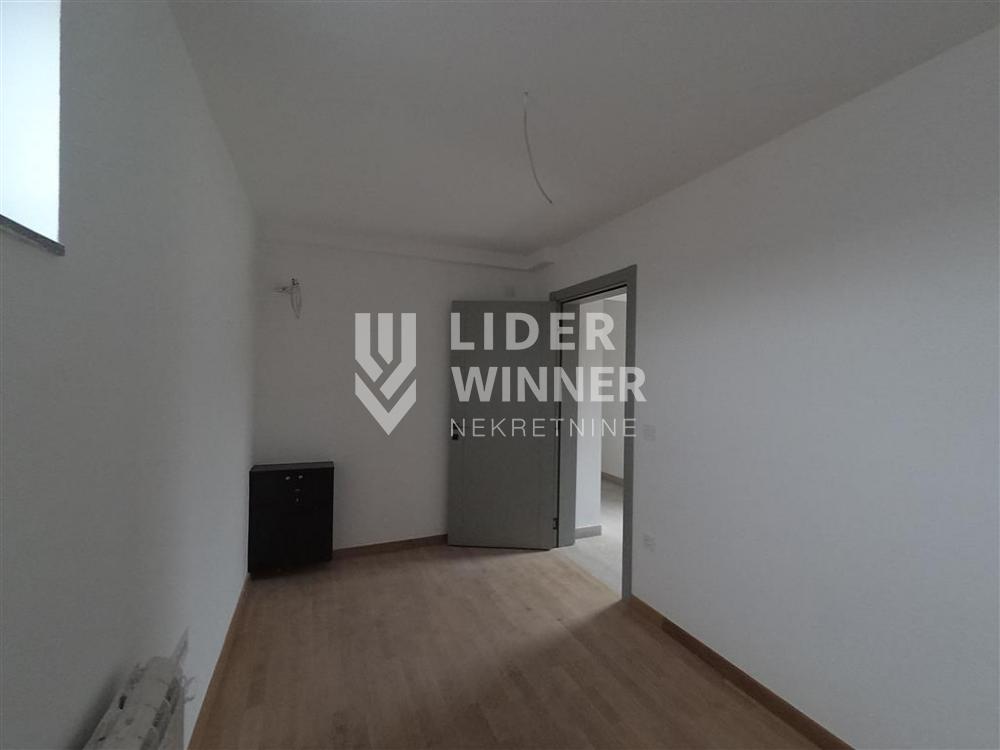 Petosoban stan na prodaju, Autokomanda, Beograd, 134m², 383.000 €
