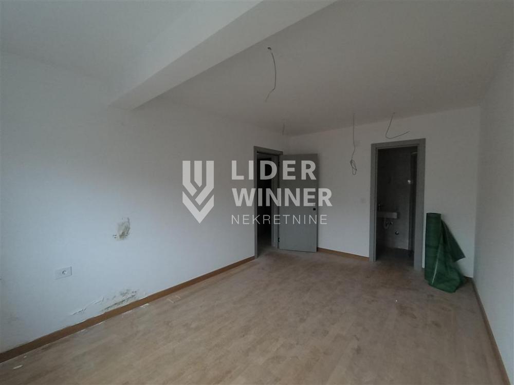 Petosoban stan na prodaju, Autokomanda, Beograd, 134m², 383.000 €