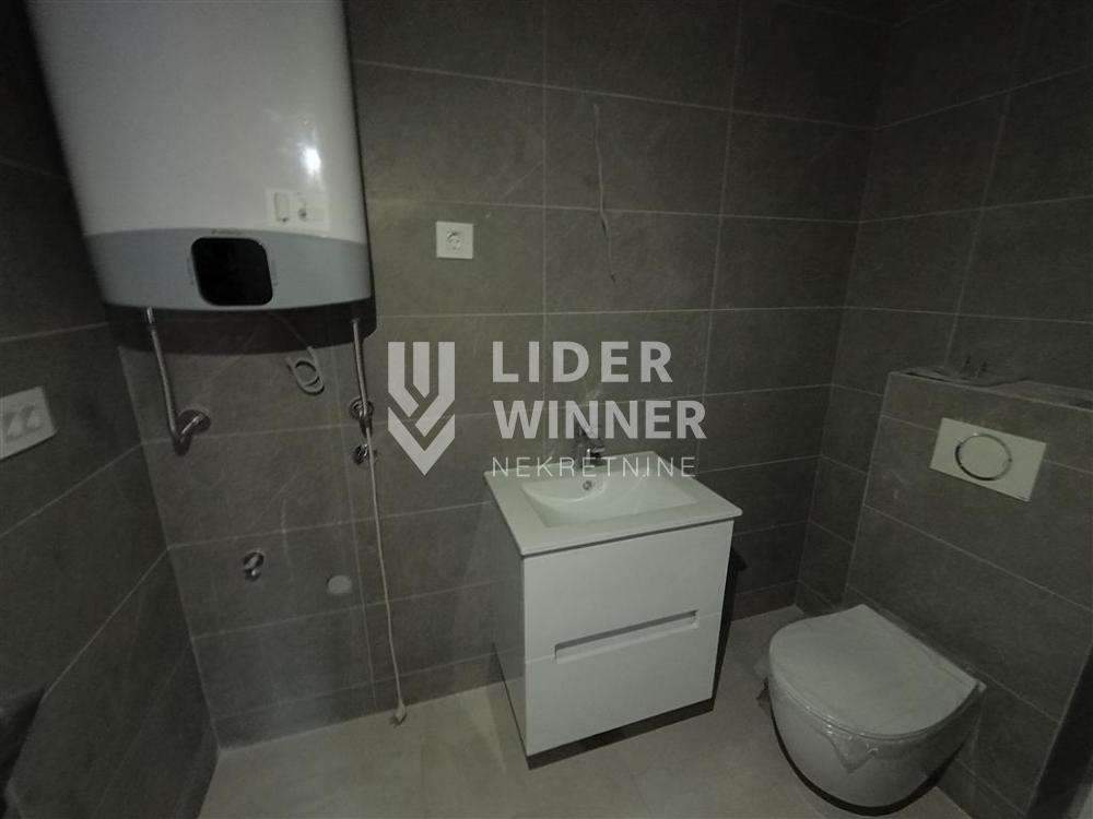 Petosoban stan na prodaju, Autokomanda, Beograd, 134m², 383.000 €