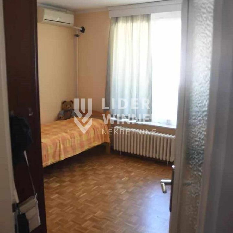 Četvoroiposoban stan na prodaju, Retenzija, Beograd, 102m², 300.000 €