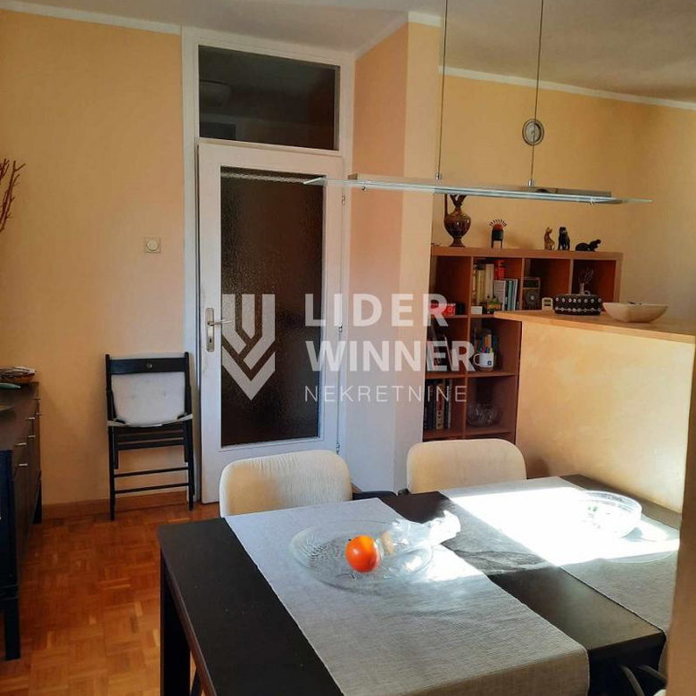 Četvoroiposoban stan na prodaju, Retenzija, Beograd, 102m², 300.000 €