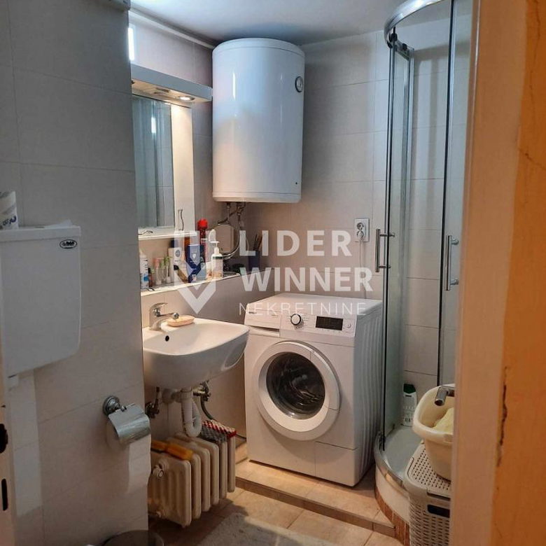 Četvoroiposoban stan na prodaju, Retenzija, Beograd, 102m², 300.000 €