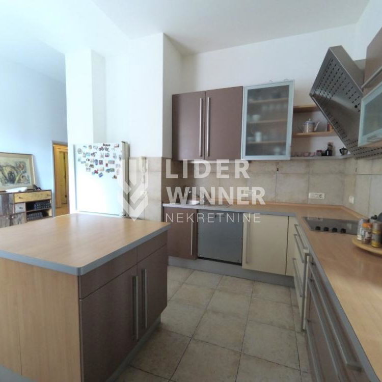 Četvorosoban stan na prodaju, Hram Svetog Save, Beograd, 190m², 1.000.000 €