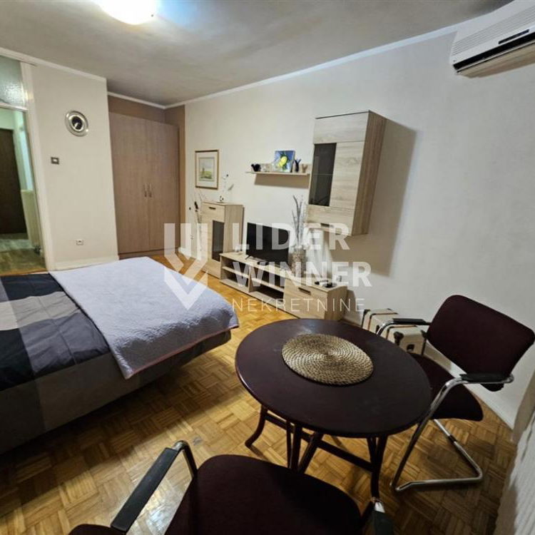 Garsonjera za izdavanje, Slavija, Beograd, 27m², 500 €/mes